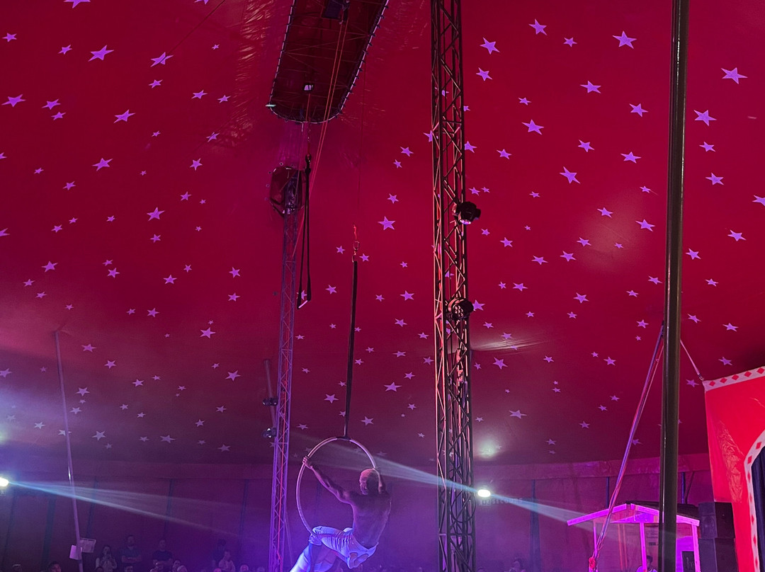 Eden Villas And Apartments主图