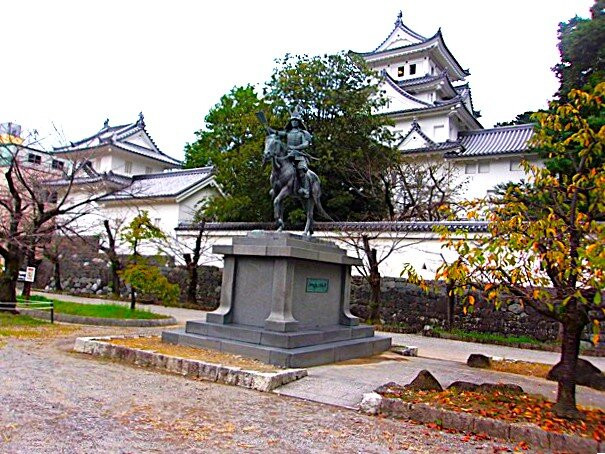 Toda Ujikane Kokiba Statue-大垣市必去景点
