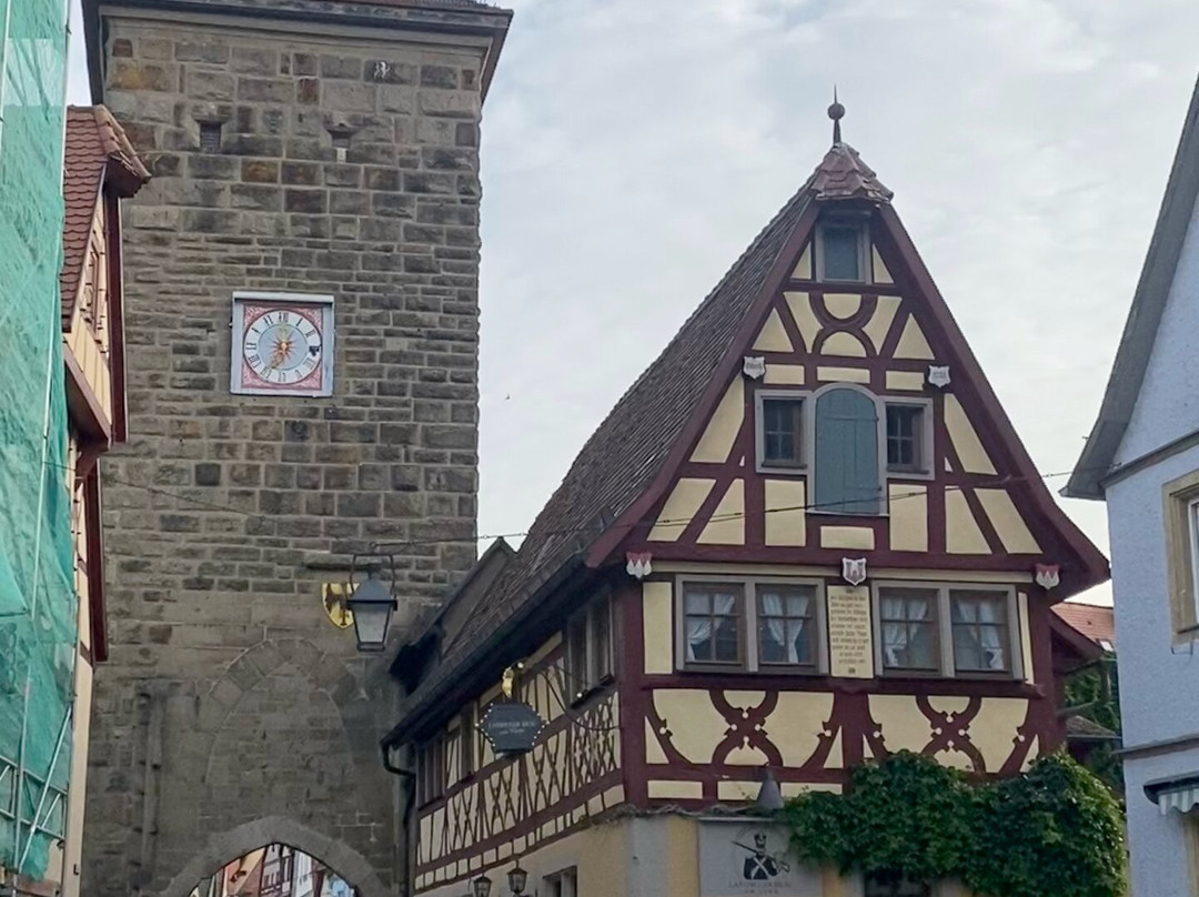 希伯斯图姆酒店主图