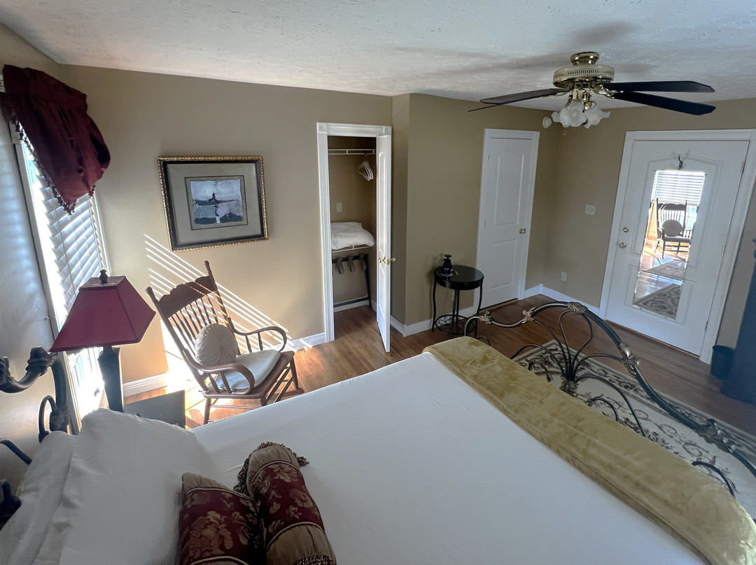 The Hill House Bed & Breakfast主图