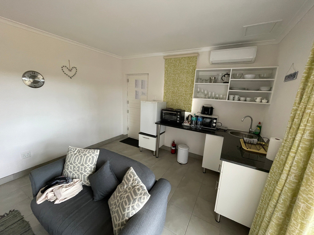 Sundune Guest House & Self-Catering主图