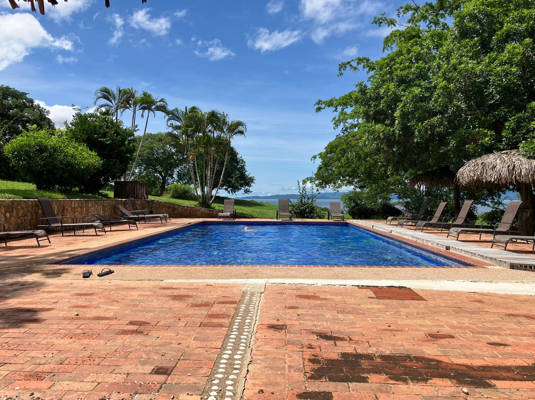 La Ensenada Lodge主图