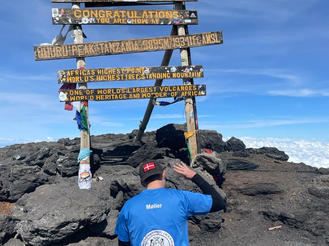 Prosus Climbs & Safaris-莫西必去景点