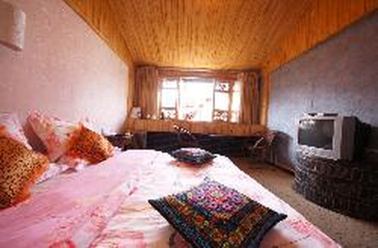 云上小筑客栈主图