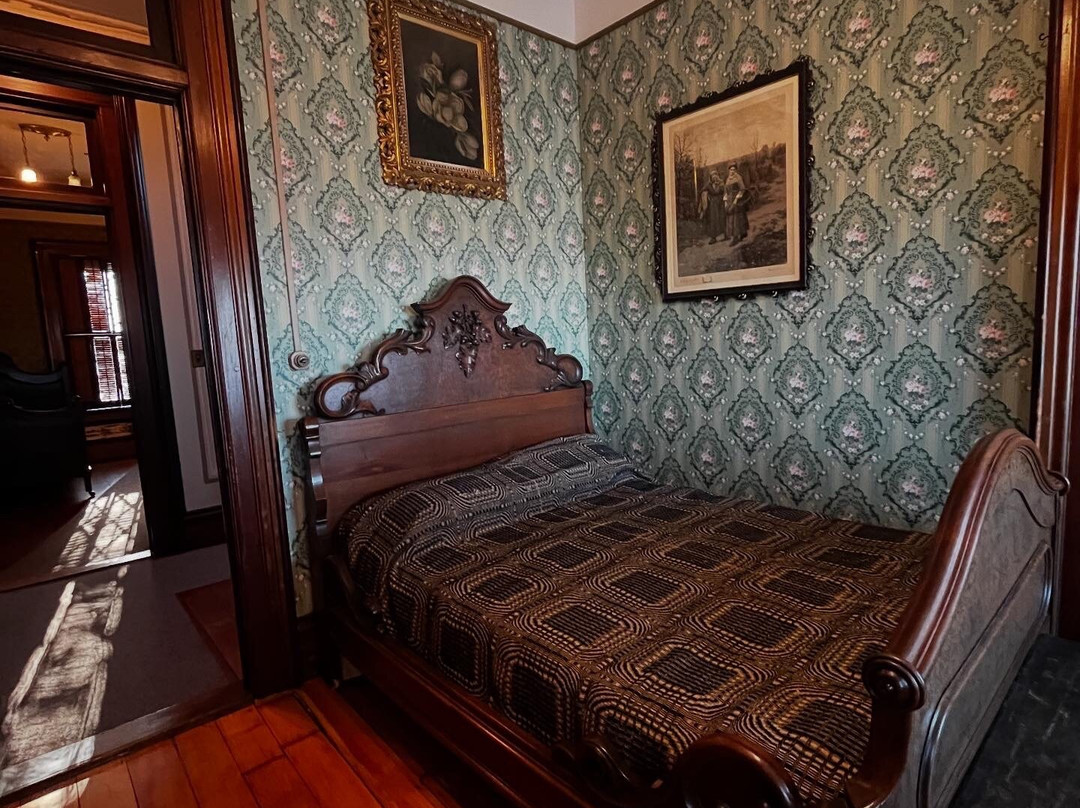 Tinker Swiss Cottage Museum & Gardens-罗克福德必去景点