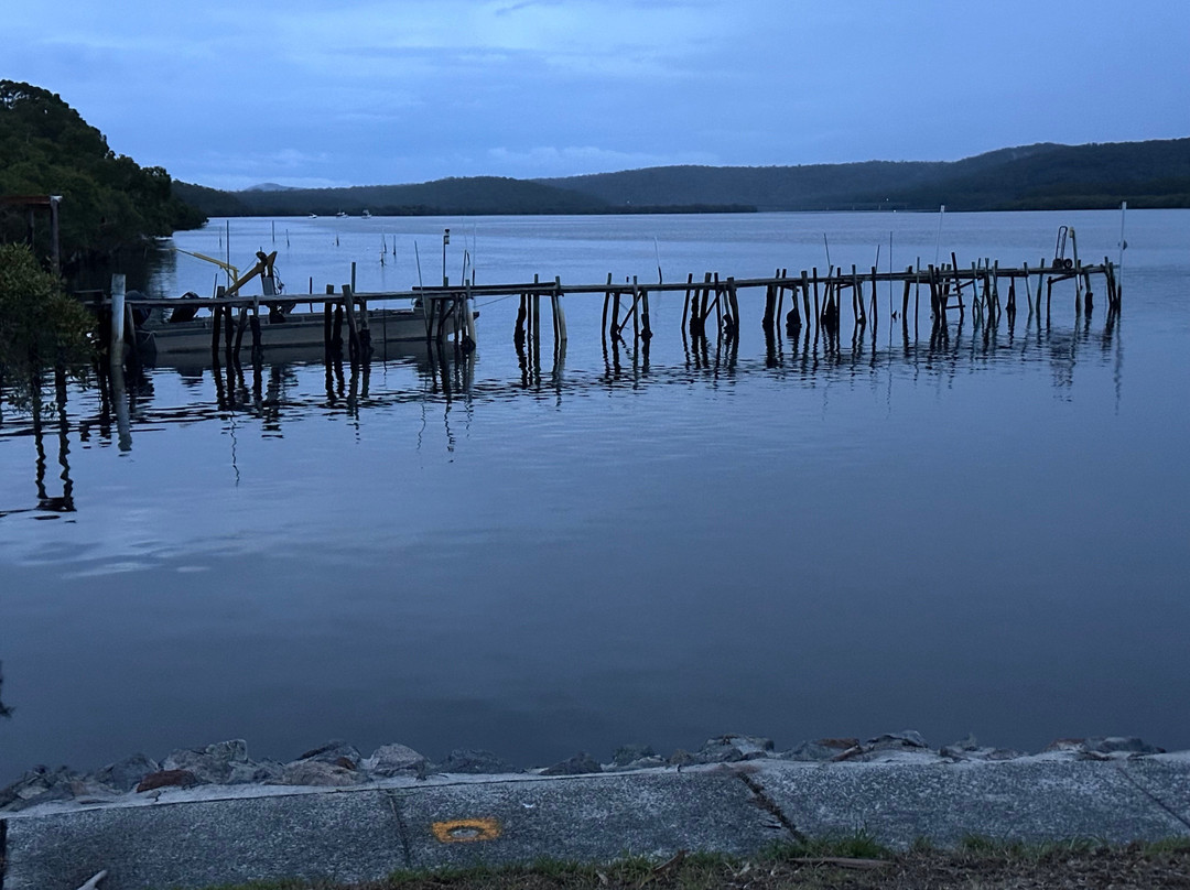 Riverside Motel主图