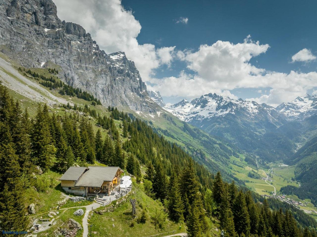 Tälli Hütte