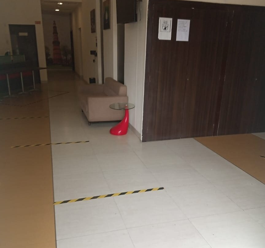 东德里金格酒店主图