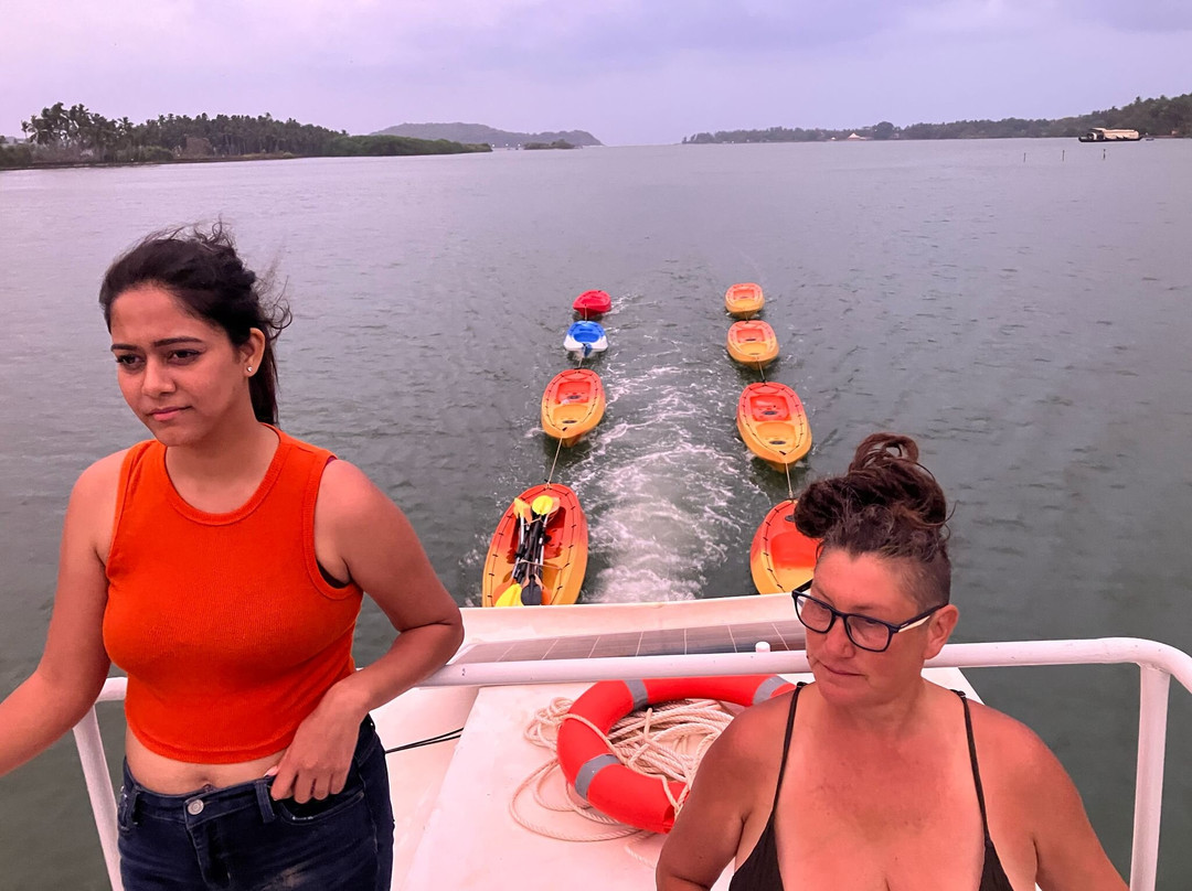 Svs Chapora Cruise & Kayaking景点图片