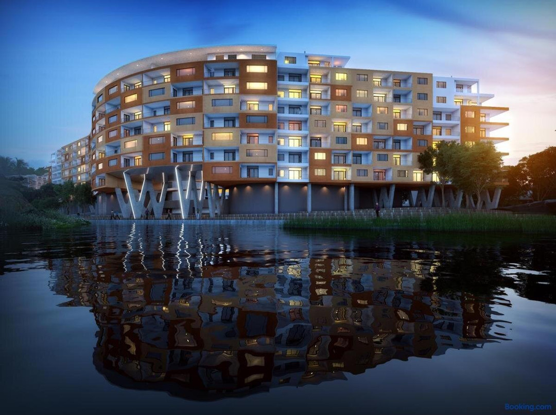 Waters Edge Luxury Apartments