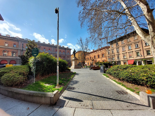 Piazza Minghetti-博洛尼亚必去景点