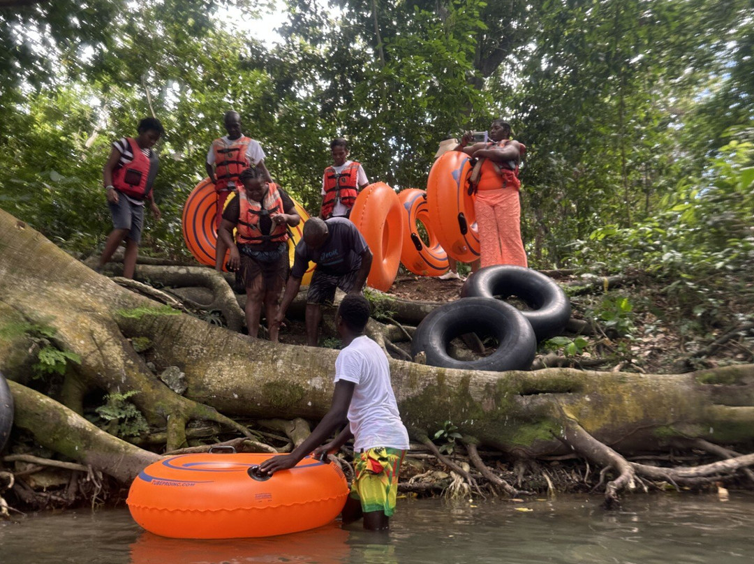 Yardy River Adventures景点图片