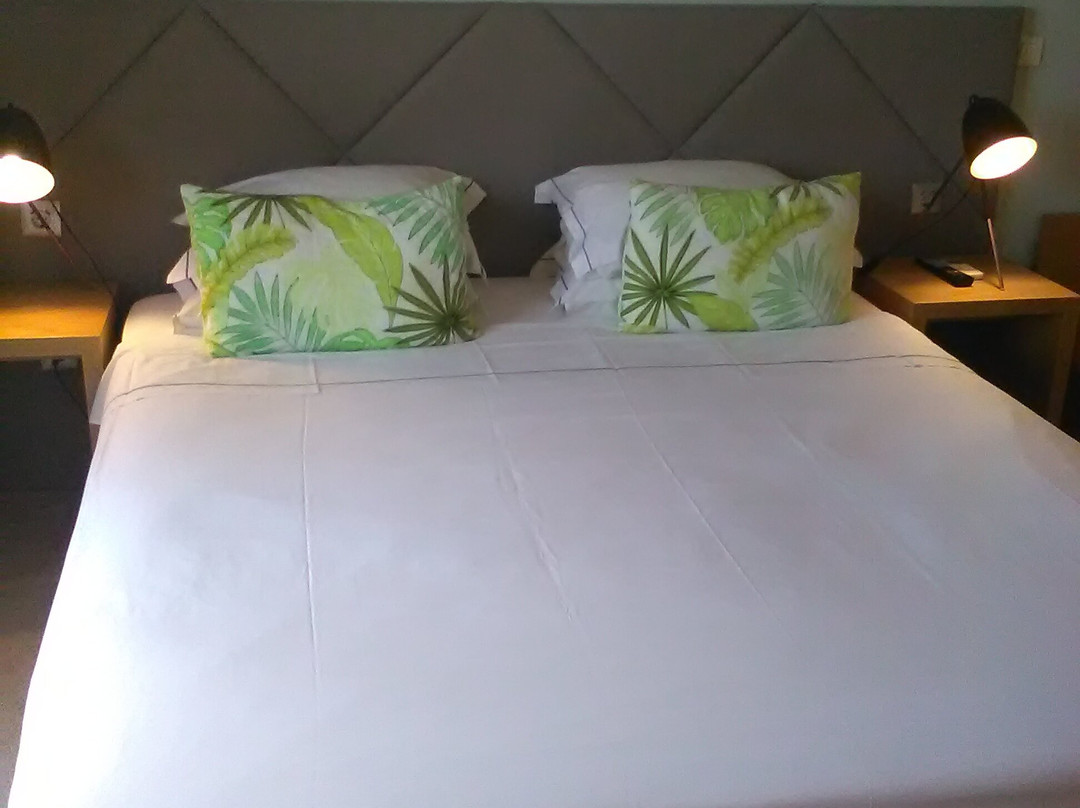 波尔蒂芒码头酒店主图