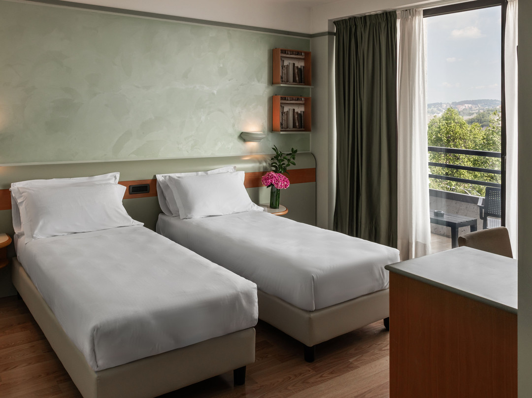 Leonardo da Vinci Hotel Erba主图