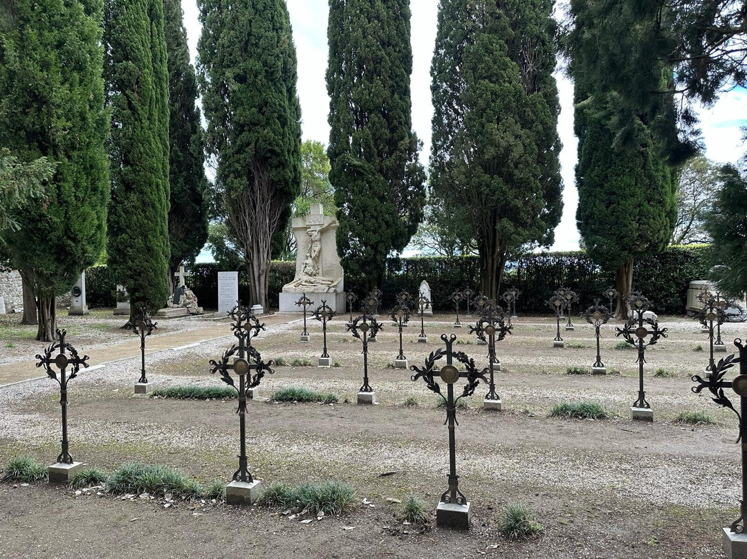 Cimitero Al Milite Ignoto-阿奎拉必去景点