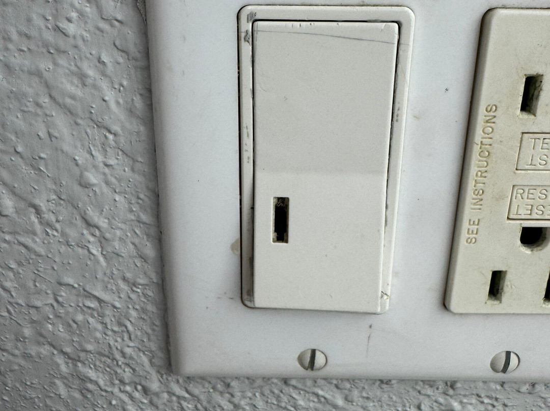 伯明翰胡佛拉昆塔温德姆套房酒店主图