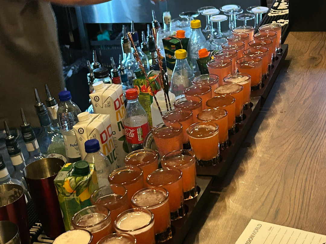 Nepatinka Neik - Spanish Pub