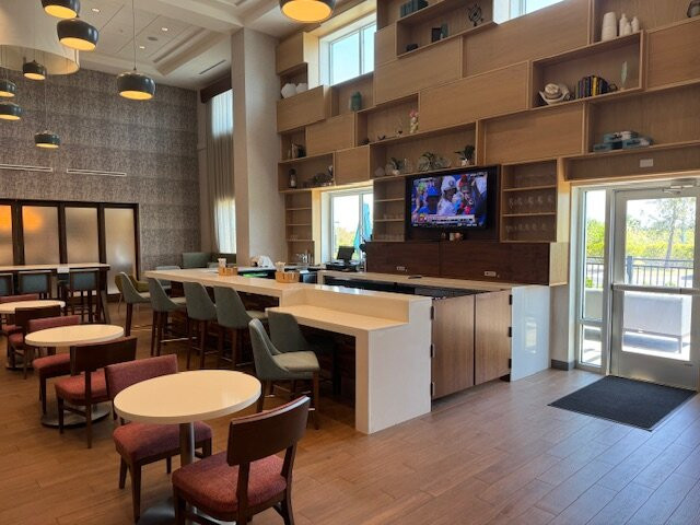 Hampton Inn & Suites North Port主图