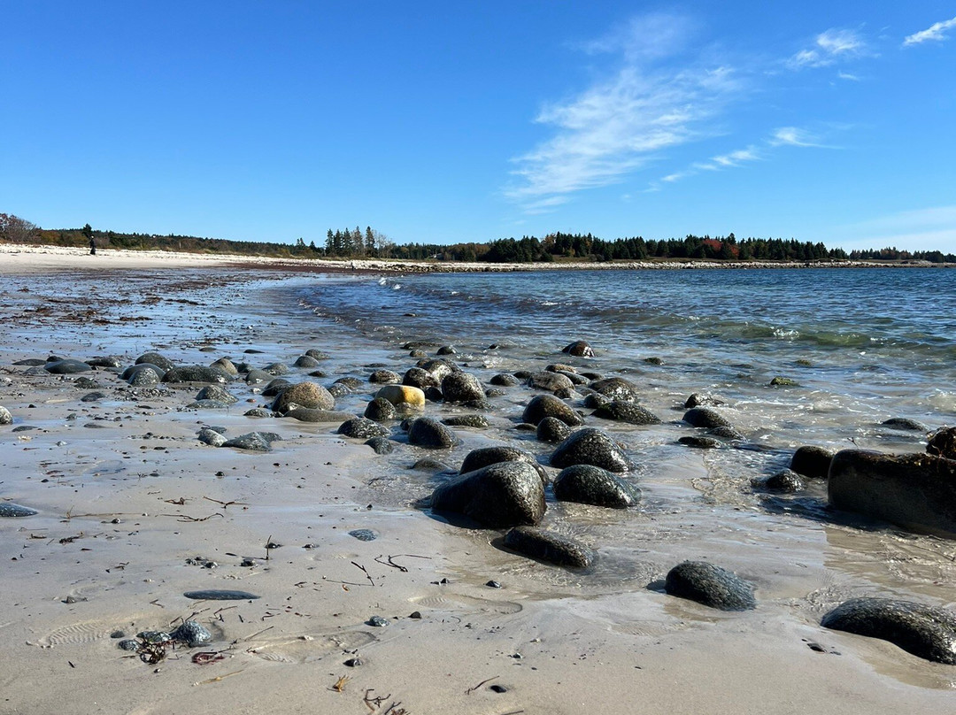 Cleveland Beach Provincial Park景点图片