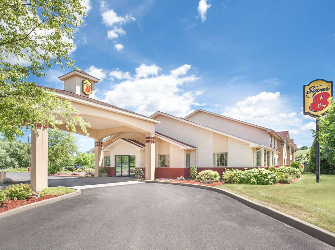 Central Bridge酒店住宿-Super 8 by Wyndham Cobleskill NY