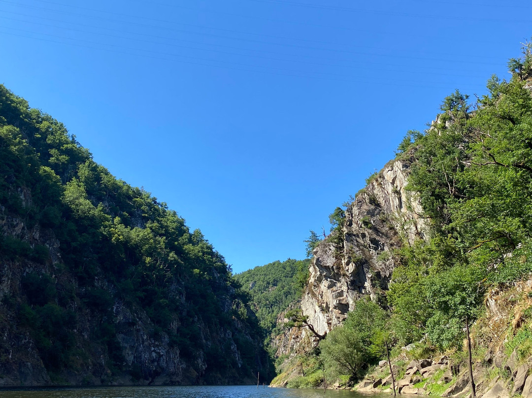 Smile Kayak-Roche-le-Peyroux必去景点