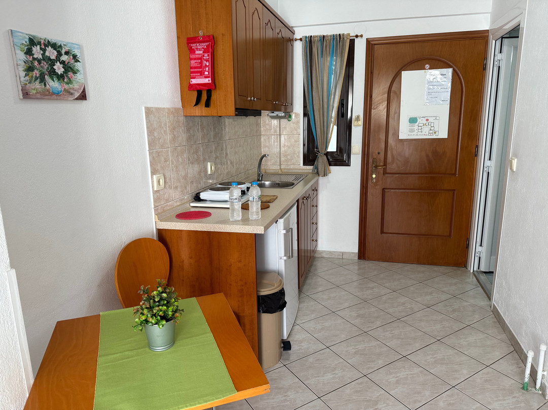 Pella House Hotel
