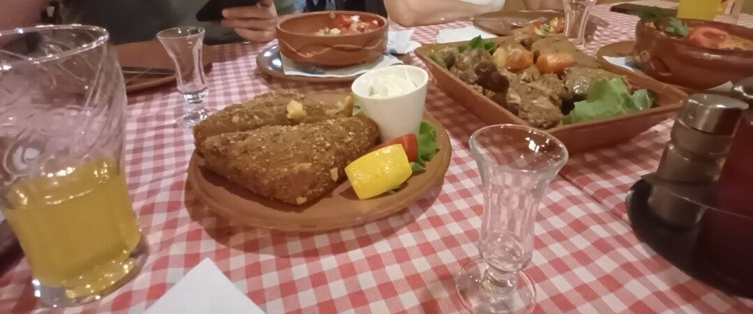 Restoran "Stari Hrast"