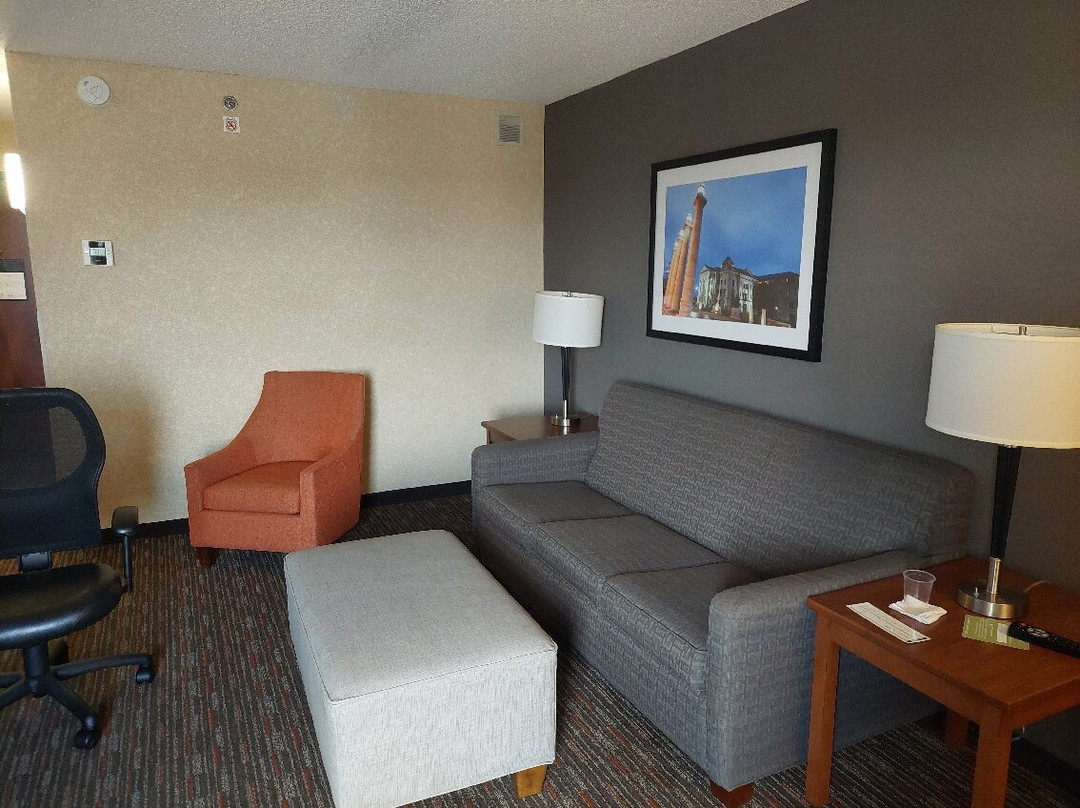Drury Inn & Suites Columbia Stadium Boulevard主图