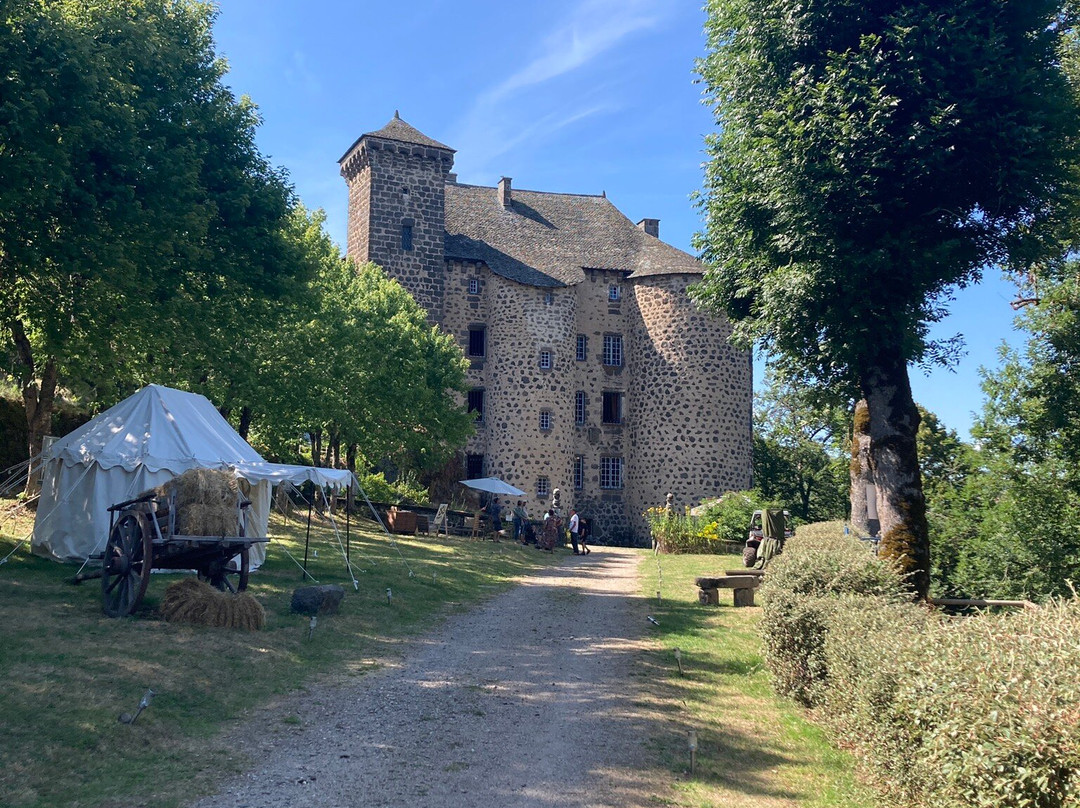 Chateau de Rochebrune-Oradour必去景点