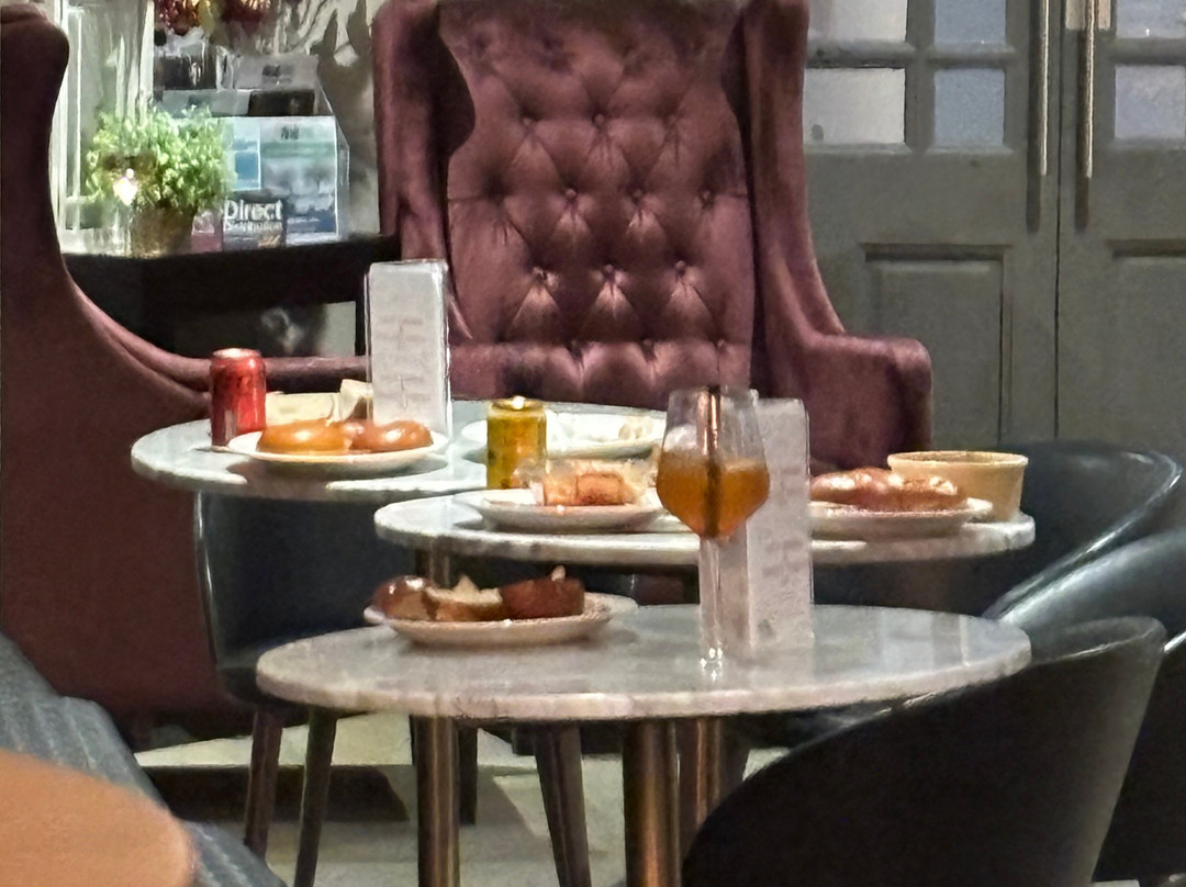 Strathaven Hotel主图