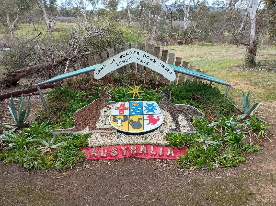 Woop Woop Sculpture Garden-Harcourt必去景点