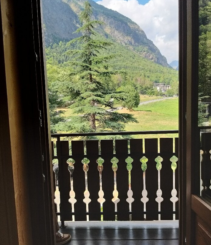 德斯洛斯酒店主图