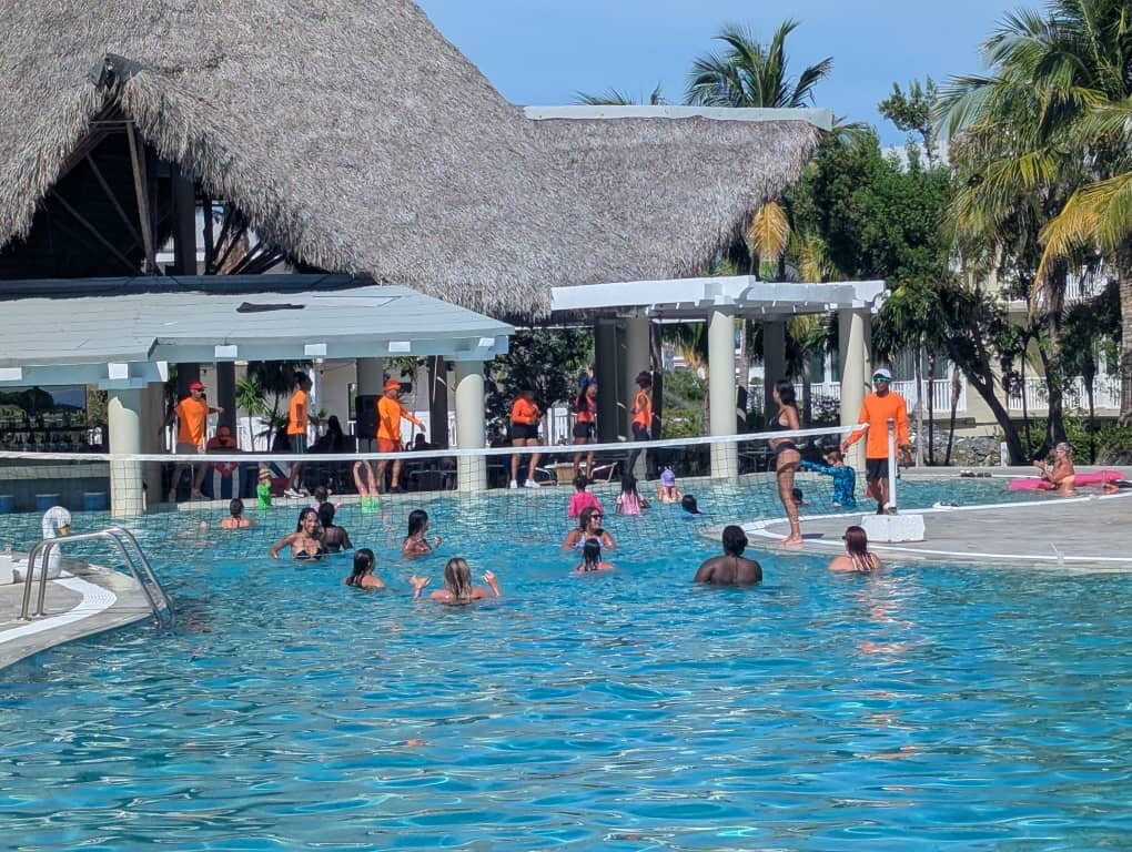 Memories Cayo Largo-泳池