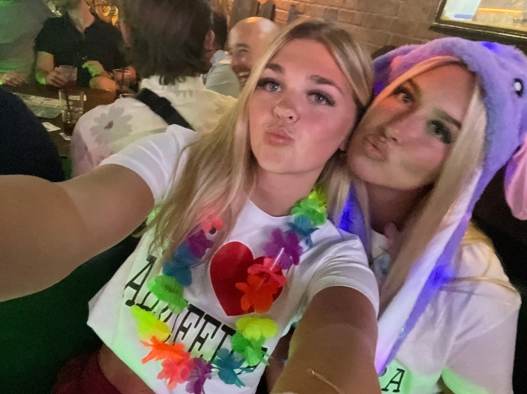 Legends Bar-阿尔布赞拉必去景点