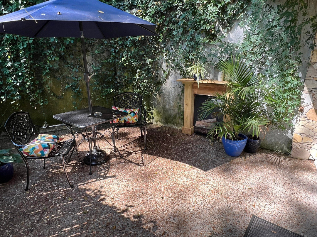 Arsenic and Old Lace Bed & Breakfast Inn主图