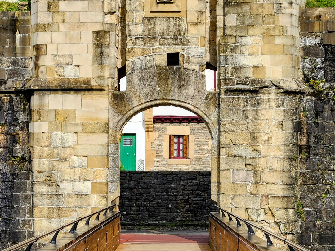 Muralla de Hondarribia-富恩特拉比亚必去景点
