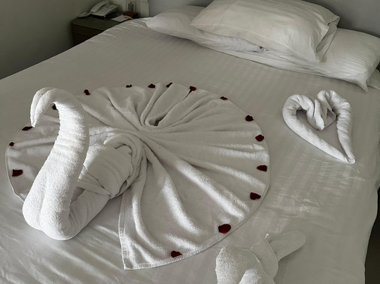 日出假日度假酒店主图