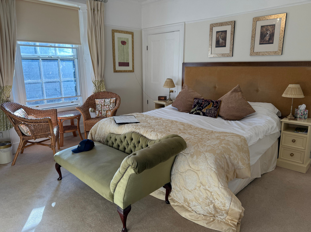 Cawthorne House主图