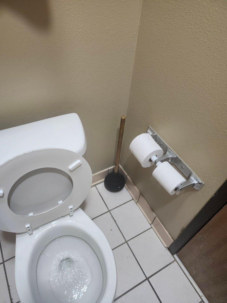 Quality Inn - US65 & East Battlefield Rd.-浴室