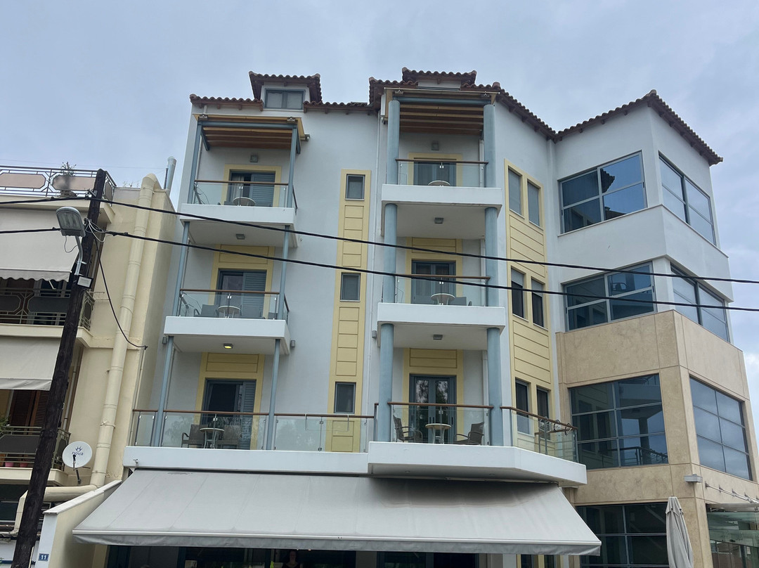 Alexandros Hotel主图