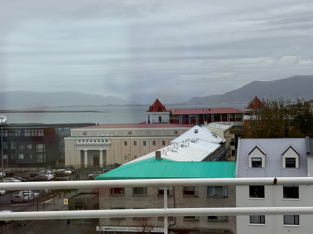 米德加杜尔中央酒店主图