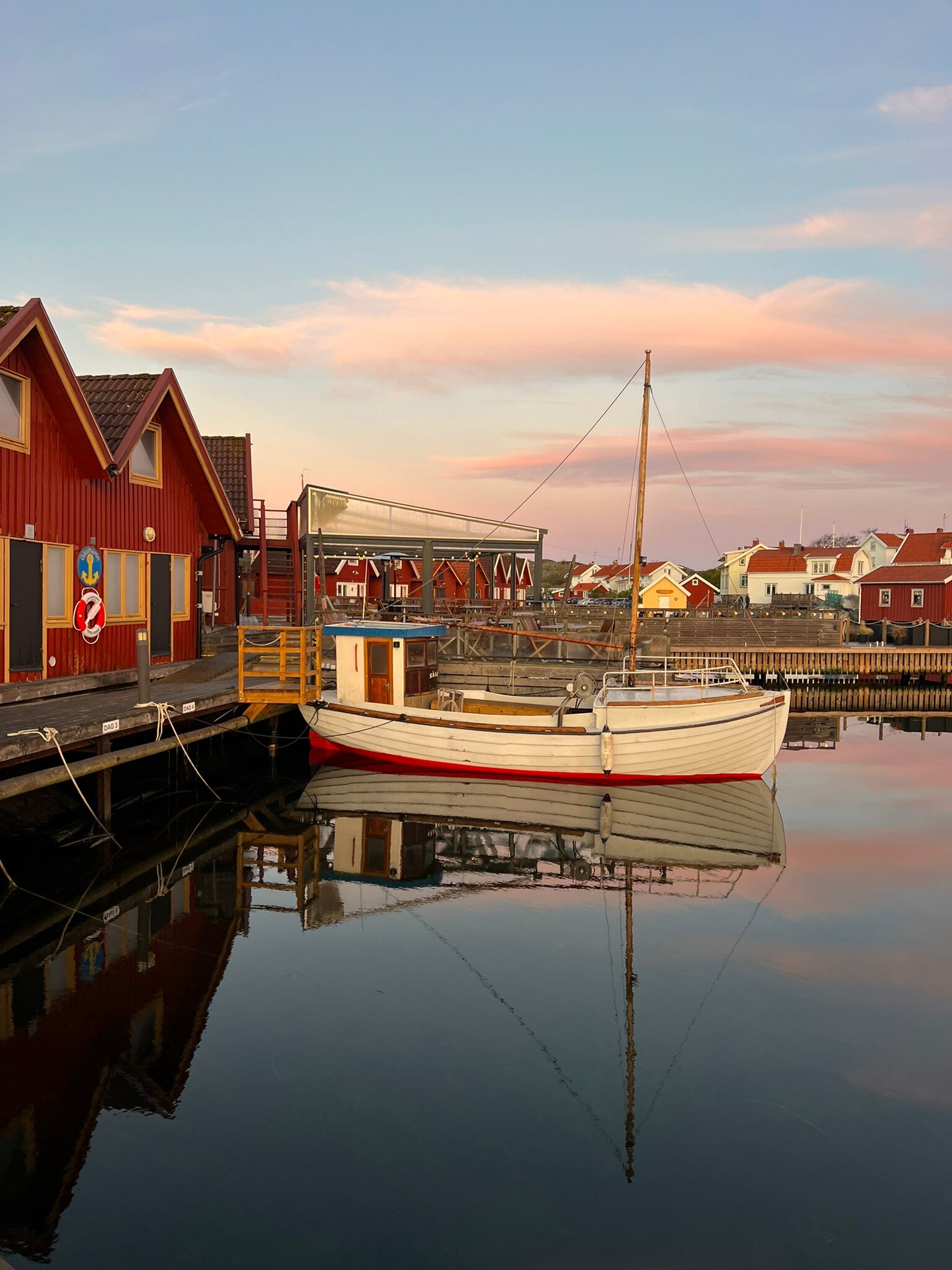 Björholmen Marina & Hotell-官方