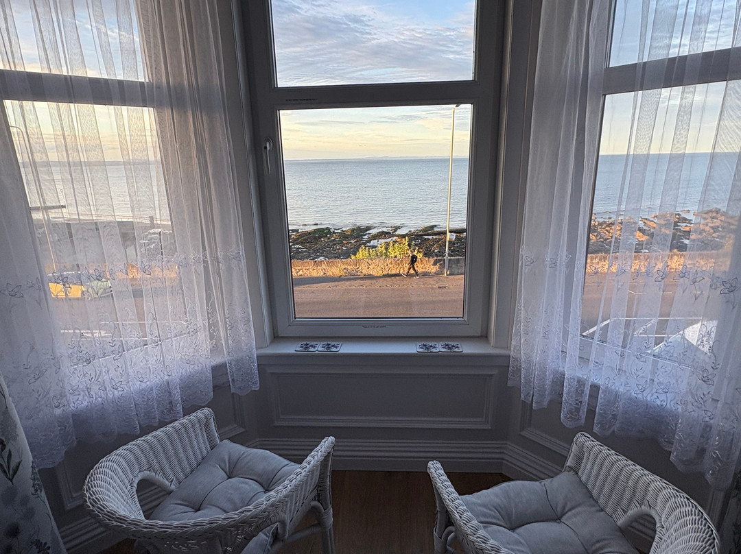 Seabreeze Guesthouse主图