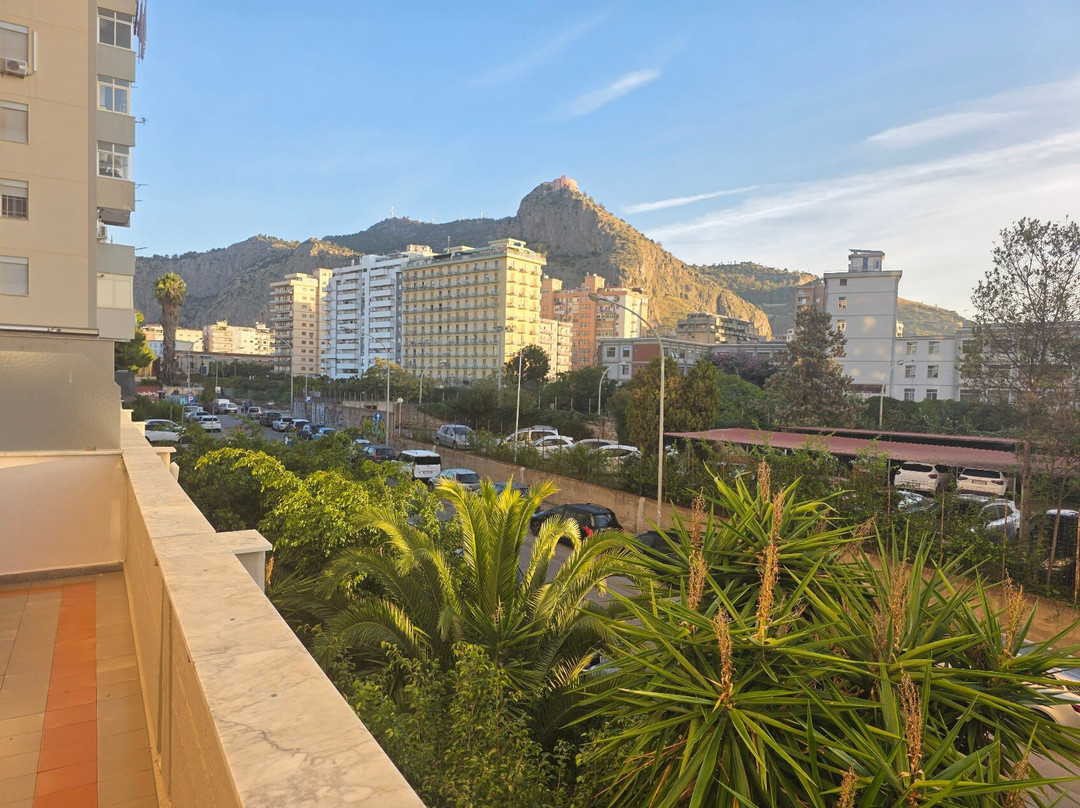 Marbela Apartments & Suites主图