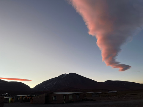 Expediciones Árbol de Piedra-乌尤尼必去景点
