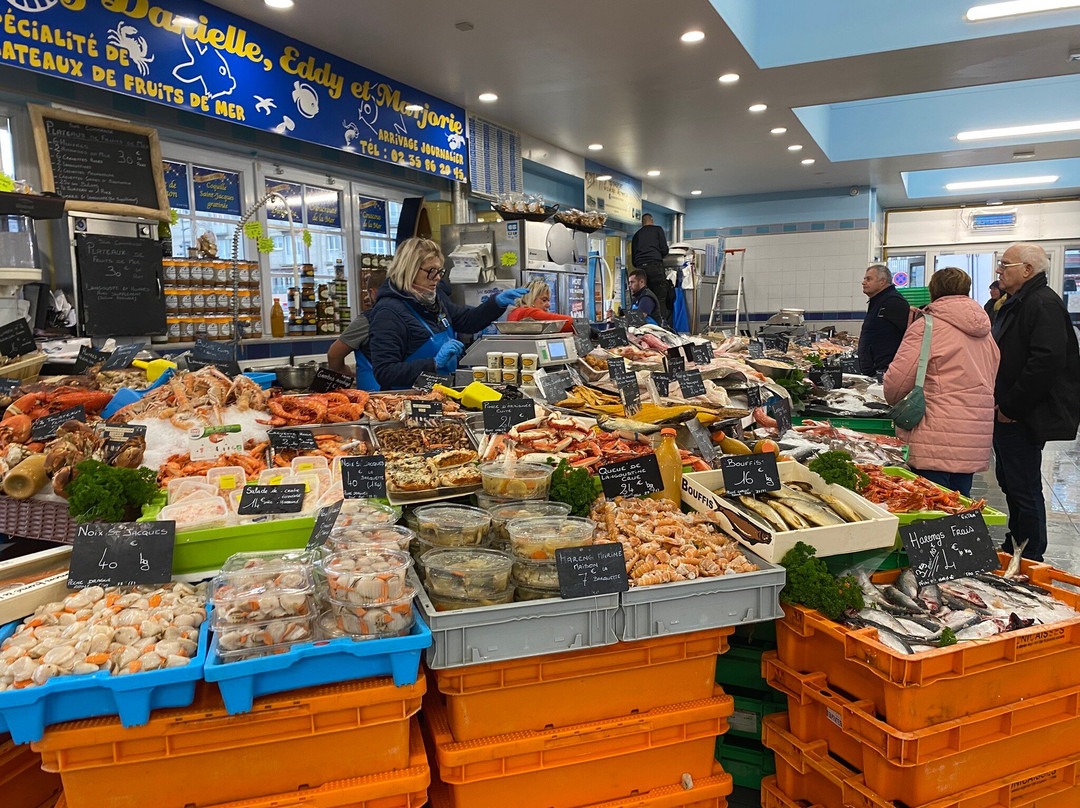 Poissonnerie Municipale-勒特雷波尔必去景点