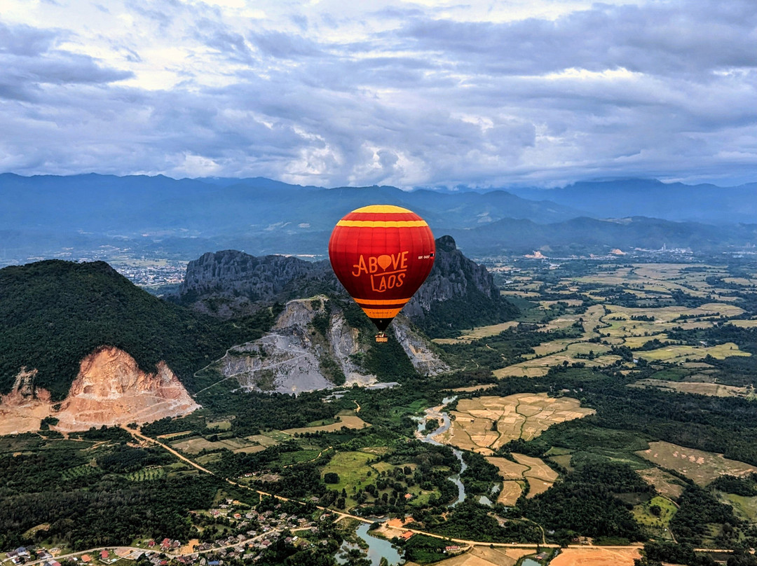 Above Laos Ballooning Adventures-旺阳必去景点