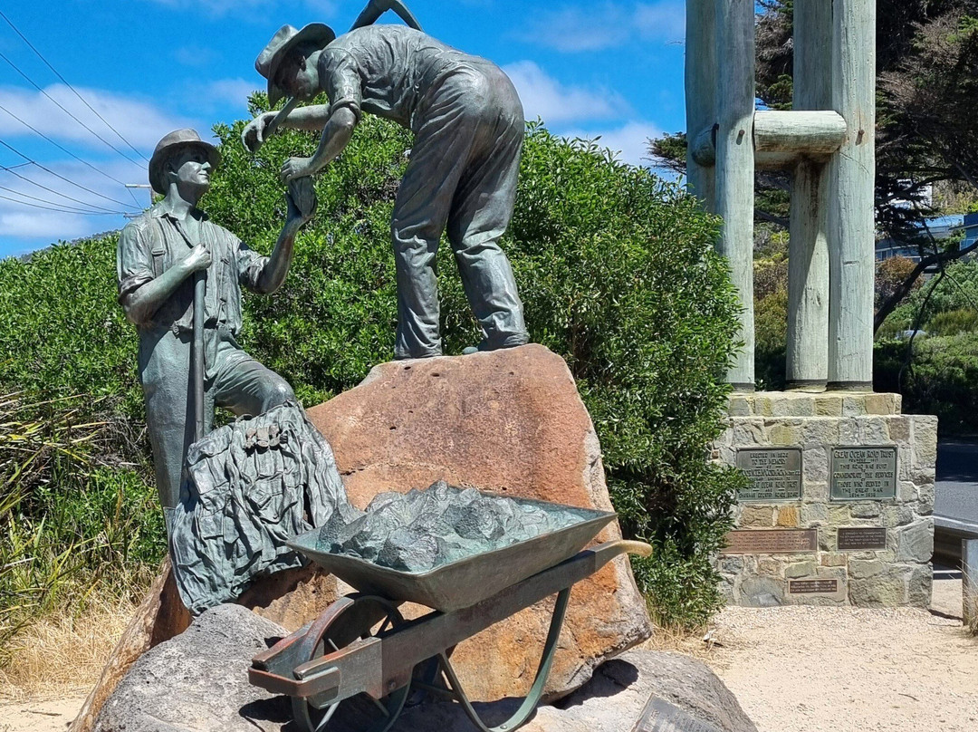 Great Ocean Road Memorial Archway-洛恩必去景点