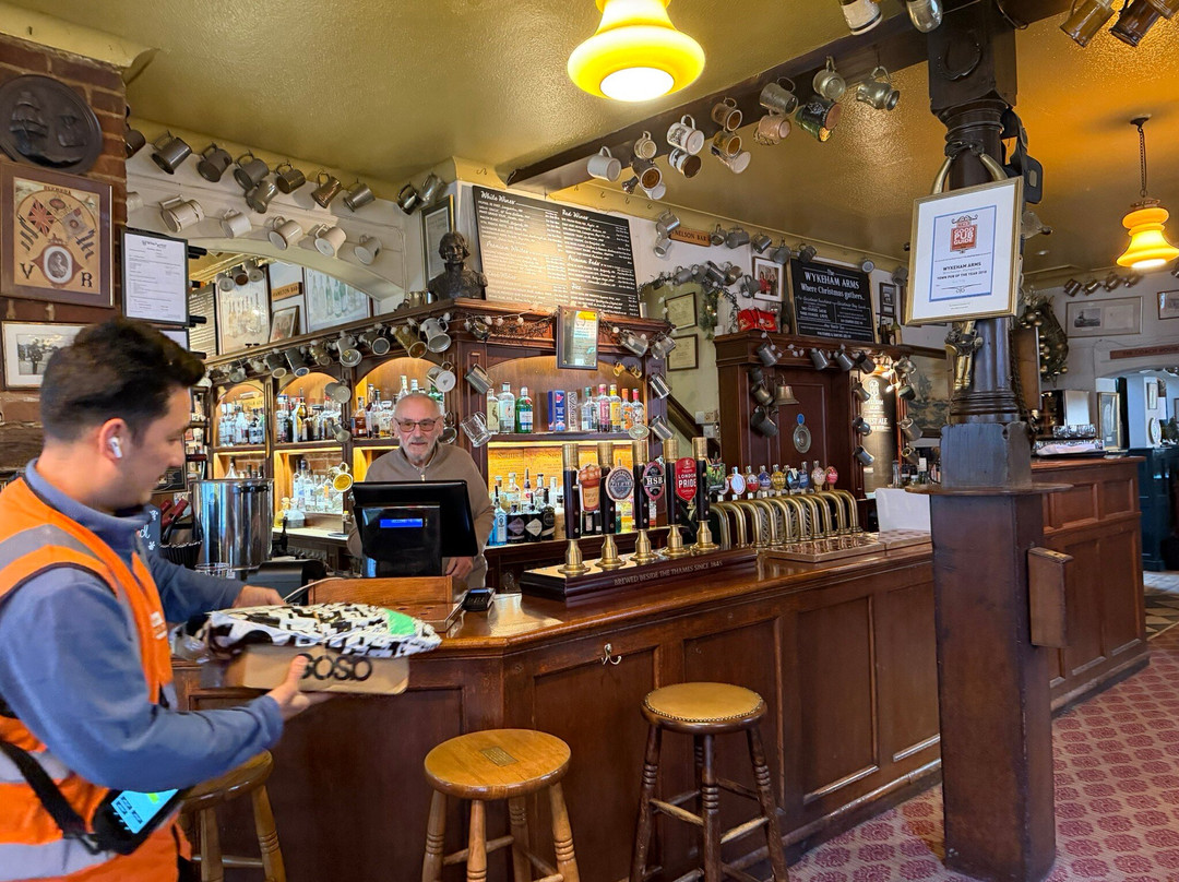 The Wykeham Arms, Winchester主图