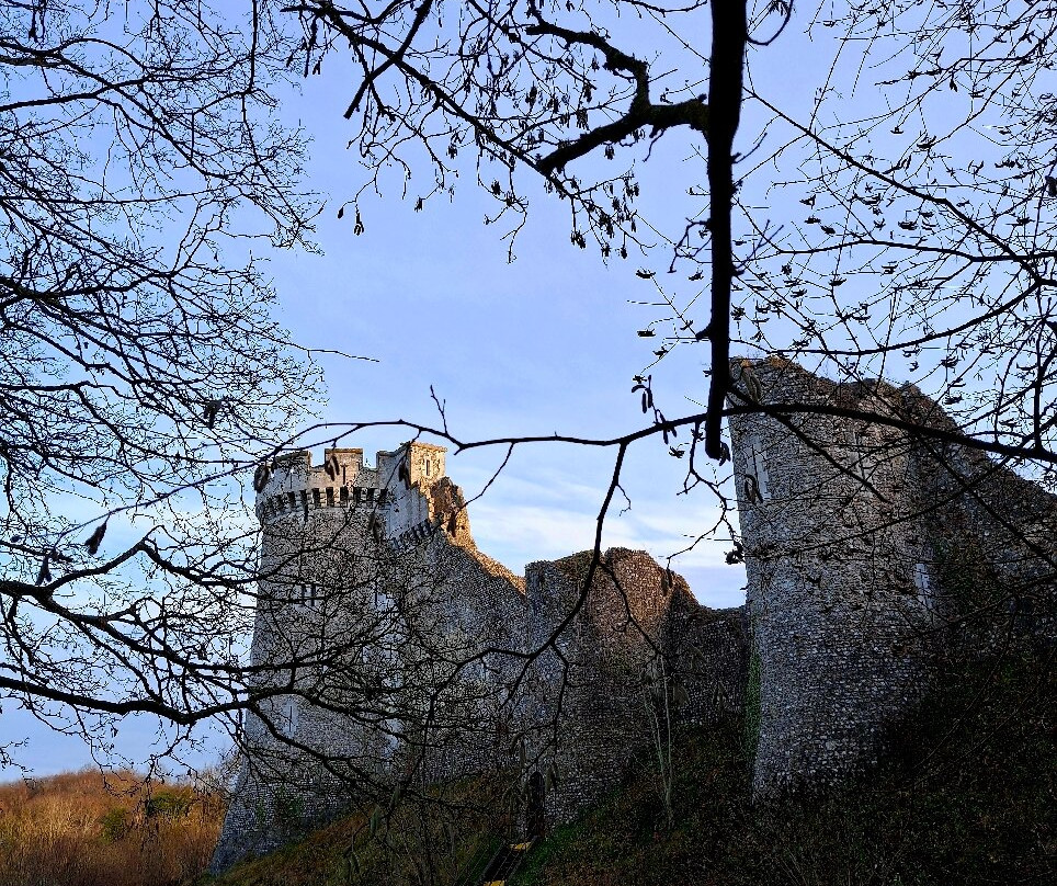 Le Chateau de Robert le Diable-Moulineaux必去景点